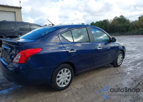 2013 Nissan Versa 1.6 Sv z USA, uszkodzony, nr VIN 3N1CN7AP0DL830993